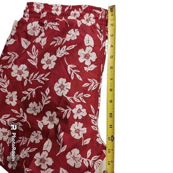 Trunks Surf and Swim Co. Men's Size LARGE Red Tropical FLORAL Swim Shorts NEW! - Picture 12 of 15